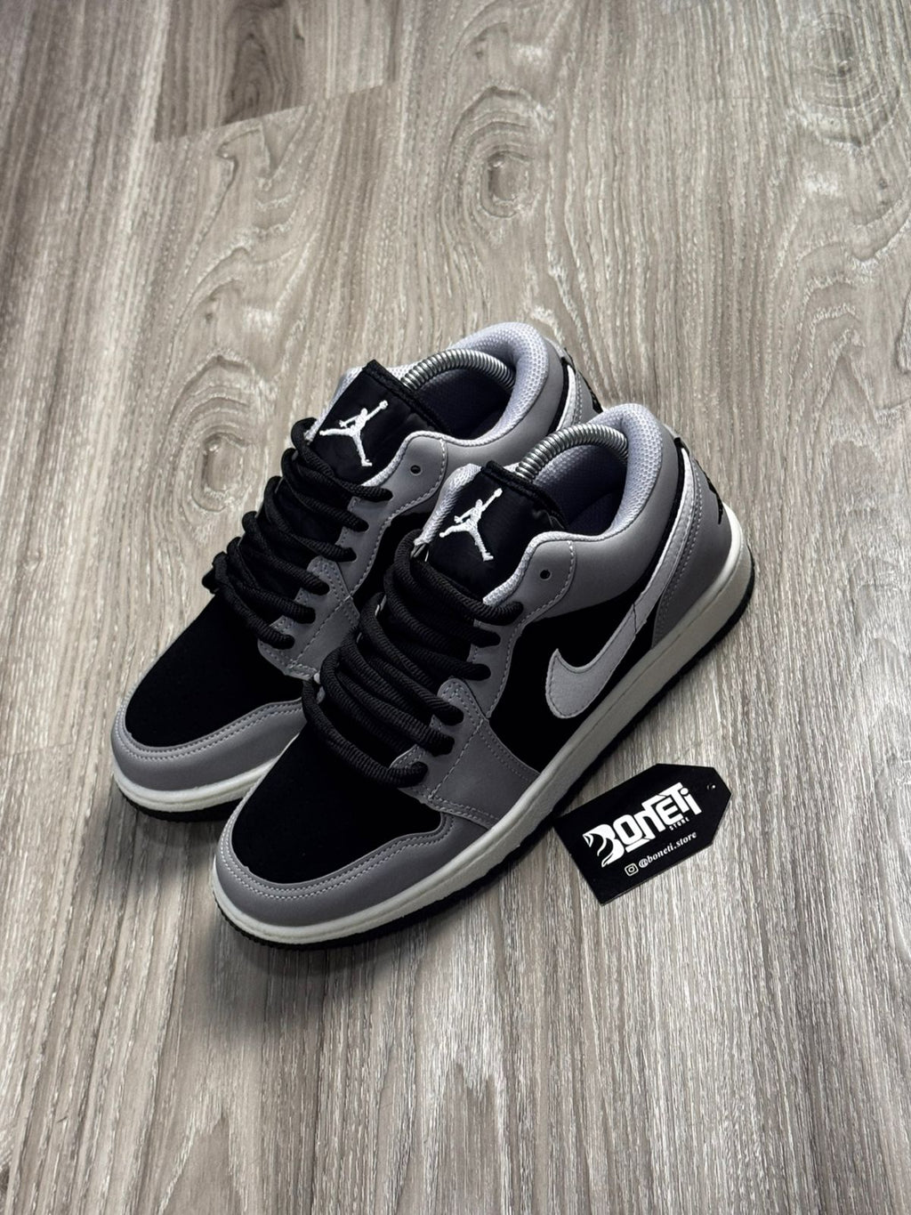 TÊNIS NK JORDAN 1 - GRAFITE BLACK