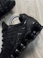 TÊNIS NK SHOX 12 MOLAS - ALL BLACK