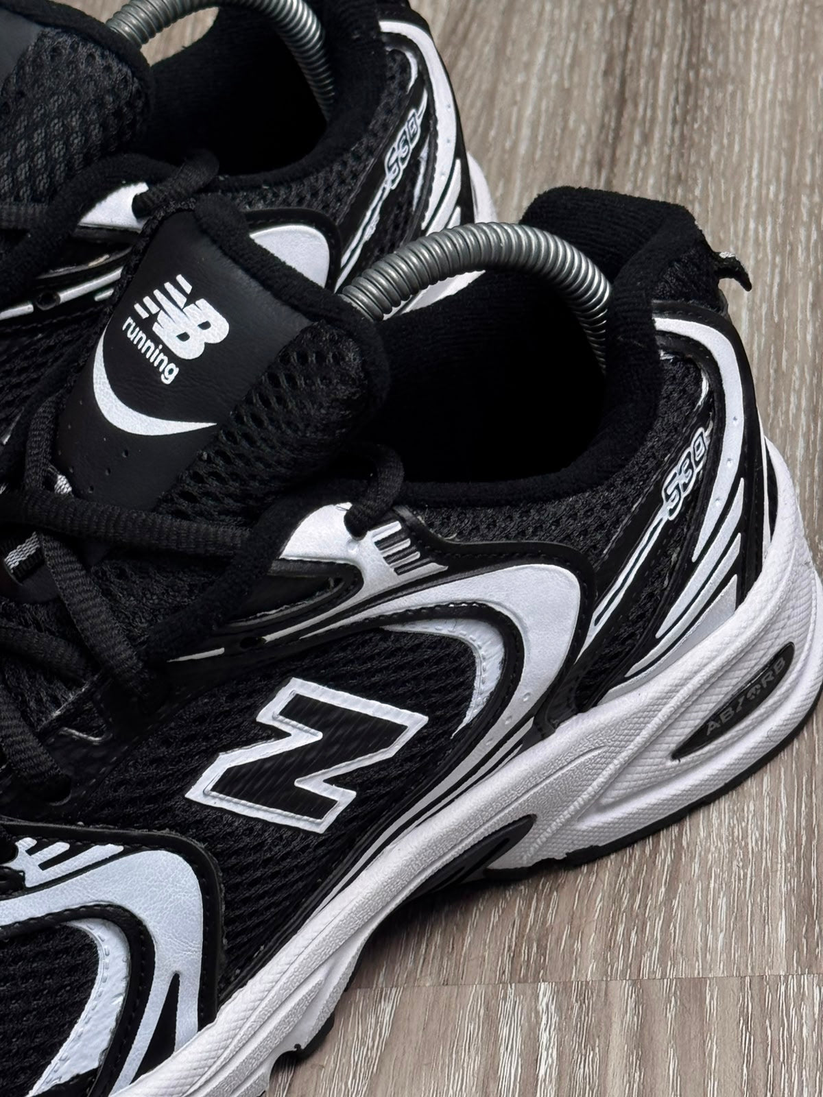 TÊNIS NB 530 - BLACK WHITE