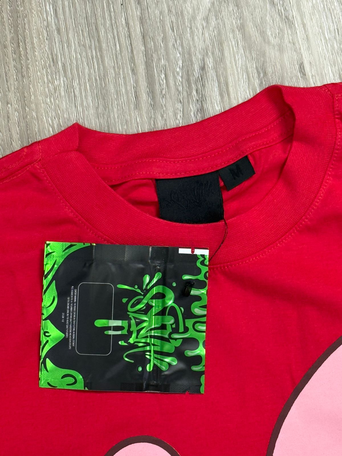 CAMISETA SYNA WORLD LOGO - VERMELHA