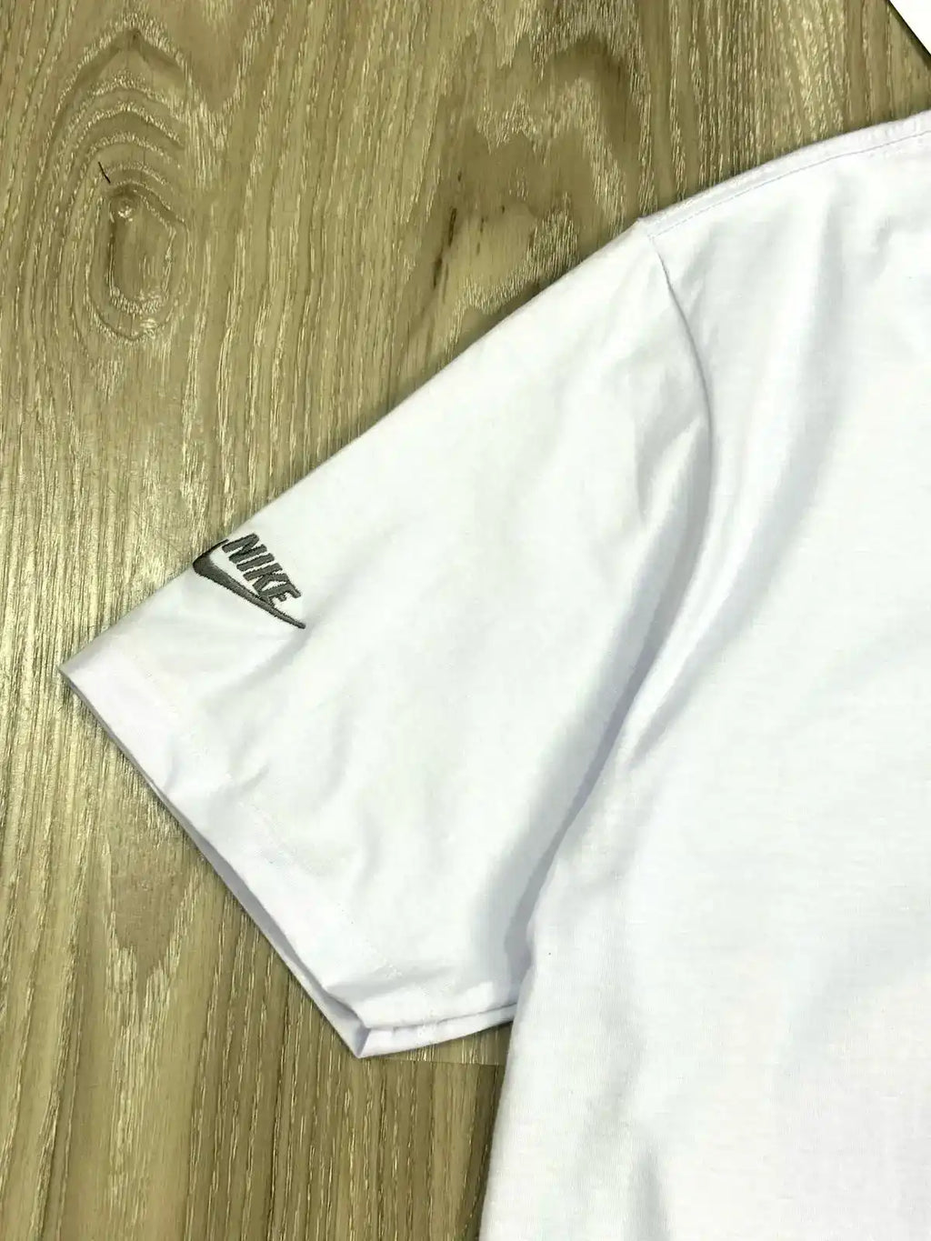 CAMISETA NK MULTI SWOOSH - BRANCA